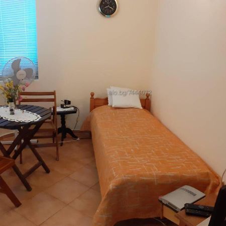 Private Studio Intsaraki - Sveti Vlas Ngoại thất bức ảnh